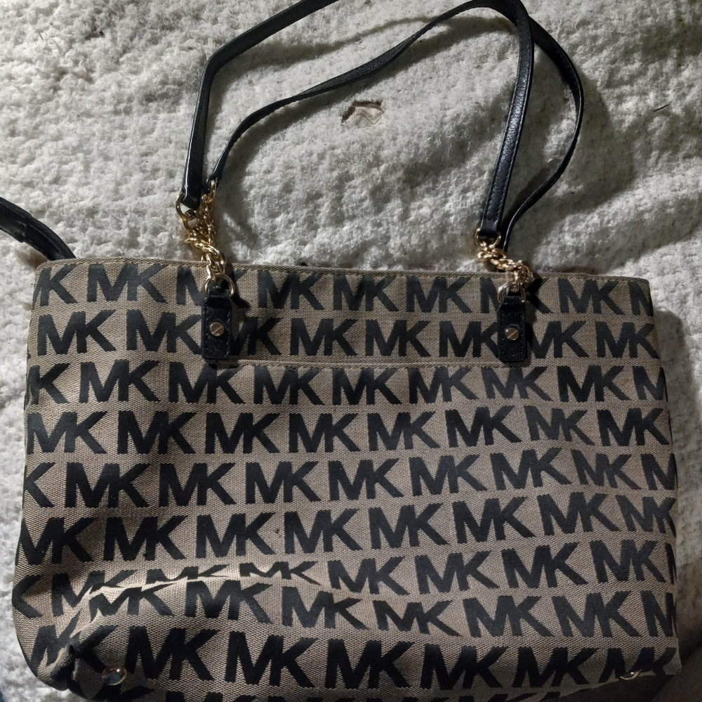 Micheal Kors hand bag